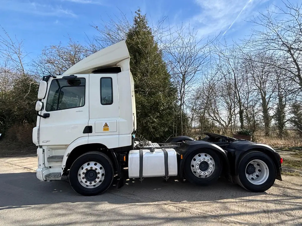 DAF CF 450 6x2 - RHD (LYP) - Tracteur routier: photos 3 DAF CF 450 6x2 - RHD (LYP) - Tracteur routier: photos 3