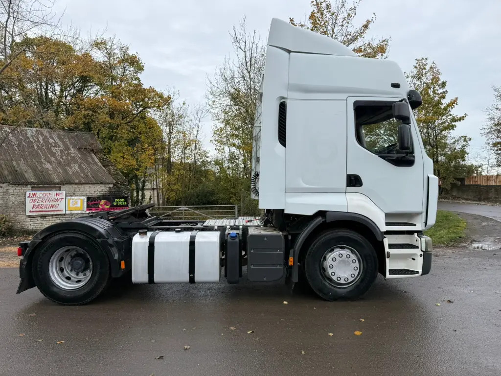 Renault Premium 440 DXi - RHD - Tracteur routier: photos 4 Renault Premium 440 DXi - RHD - Tracteur routier: photos 4