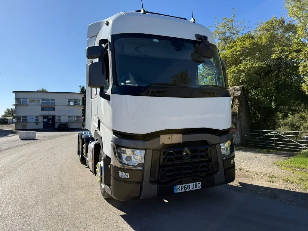 Renault T 480 (UBC) - Tracteur routier: photos 3 Renault T 480 (UBC) - Tracteur routier: photos 3