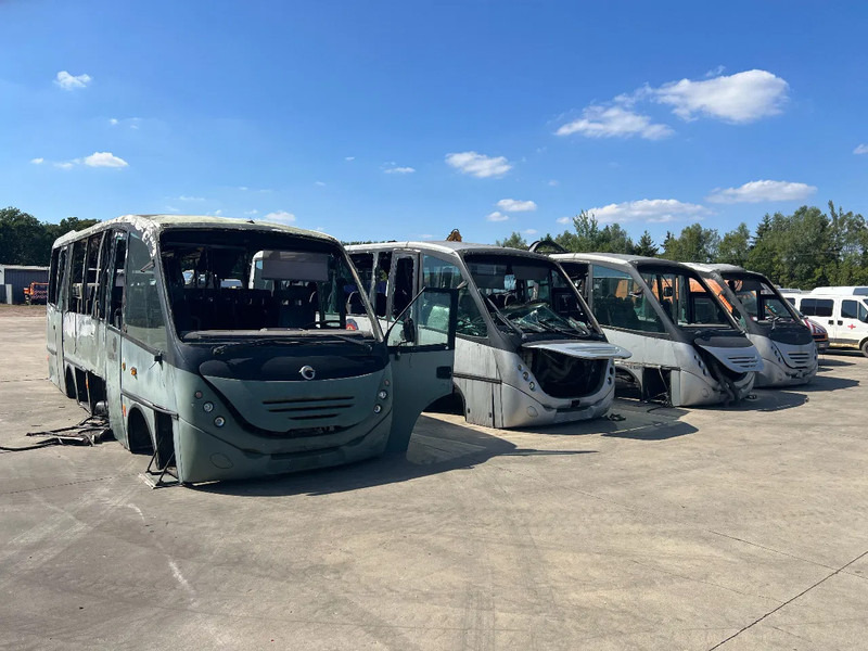 Iveco Irisbus Cimo (4x in stock) IVECO F4AE0681 5,880 cc - Bus interurbain: photos 3 Iveco Irisbus Cimo (4x in stock) IVECO F4AE0681 5,880 cc - Bus interurbain: photos 3