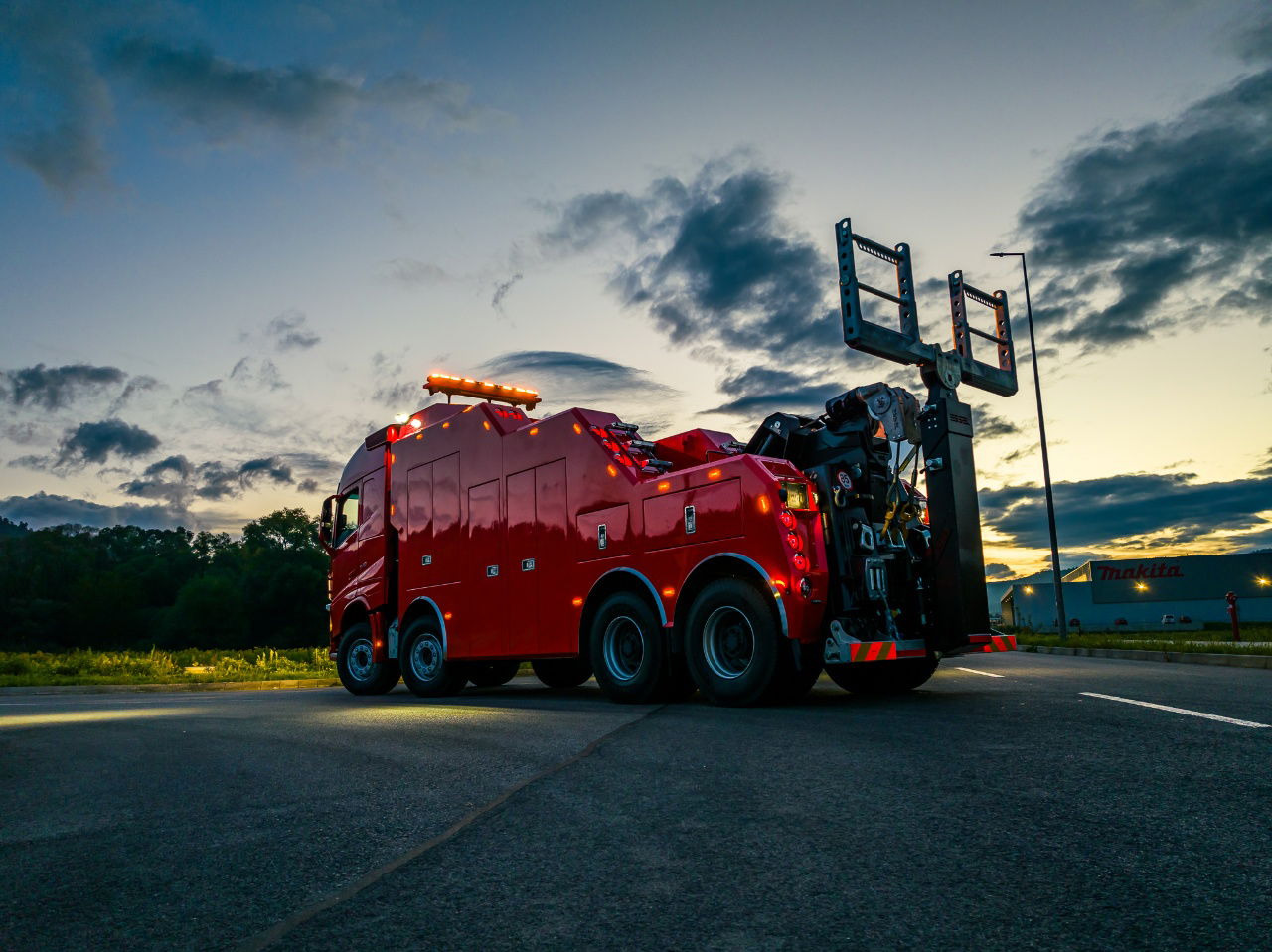 Volvo FH NEW ER4120 5 winches T-REX Volvo FH 540 8x4 WB6,0 White - Remorqueuse: photos 4 Volvo FH NEW ER4120 5 winches T-REX Volvo FH 540 8x4 WB6,0 White - Remorqueuse: photos 4