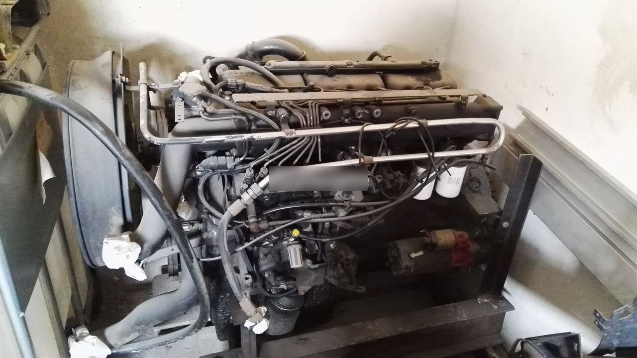MAN D0826 LF04 MAN M 90 - Moteur pour Camion: photos 3 MAN D0826 LF04 MAN M 90 - Moteur pour Camion: photos 3