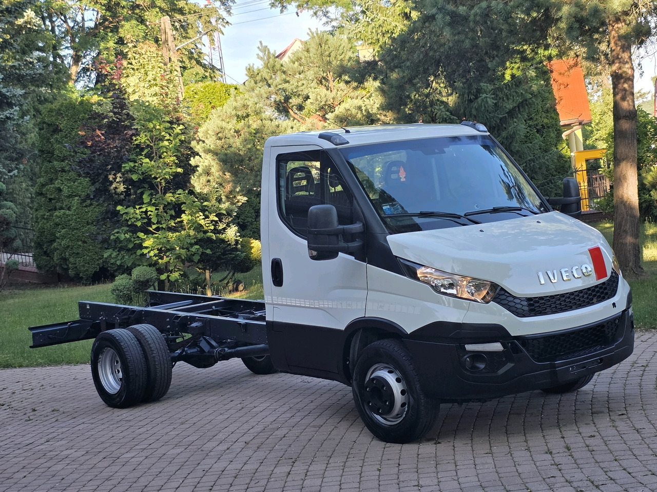 Iveco Daily 72c-17 Rama Pod Zabudowę Klima ! 3.0 HPI ! 170 Hp * Super Stan ! - Fourgonnette: photos 4 Iveco Daily 72c-17 Rama Pod Zabudowę Klima ! 3.0 HPI ! 170 Hp * Super Stan ! - Fourgonnette: photos 4