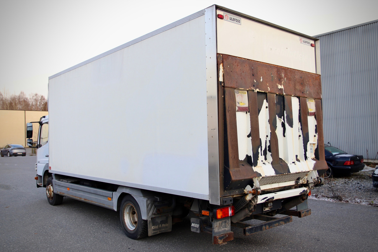 MERCEDES-BENZ Attego - Camion fourgon: photos 3 MERCEDES-BENZ Attego - Camion fourgon: photos 3