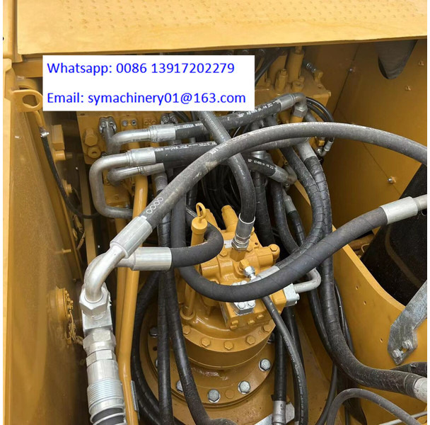 Caterpillar 320D2 - Pelle sur chenille: photos 3 Caterpillar 320D2 - Pelle sur chenille: photos 3