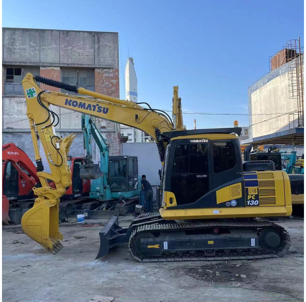 Komatsu PC130 - Pelle sur chenille: photos 5 Komatsu PC130 - Pelle sur chenille: photos 5