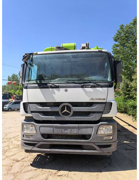 Mercedes-Benz Actros - Pompe à béton stationnaire: photos 5 Mercedes-Benz Actros - Pompe à béton stationnaire: photos 5