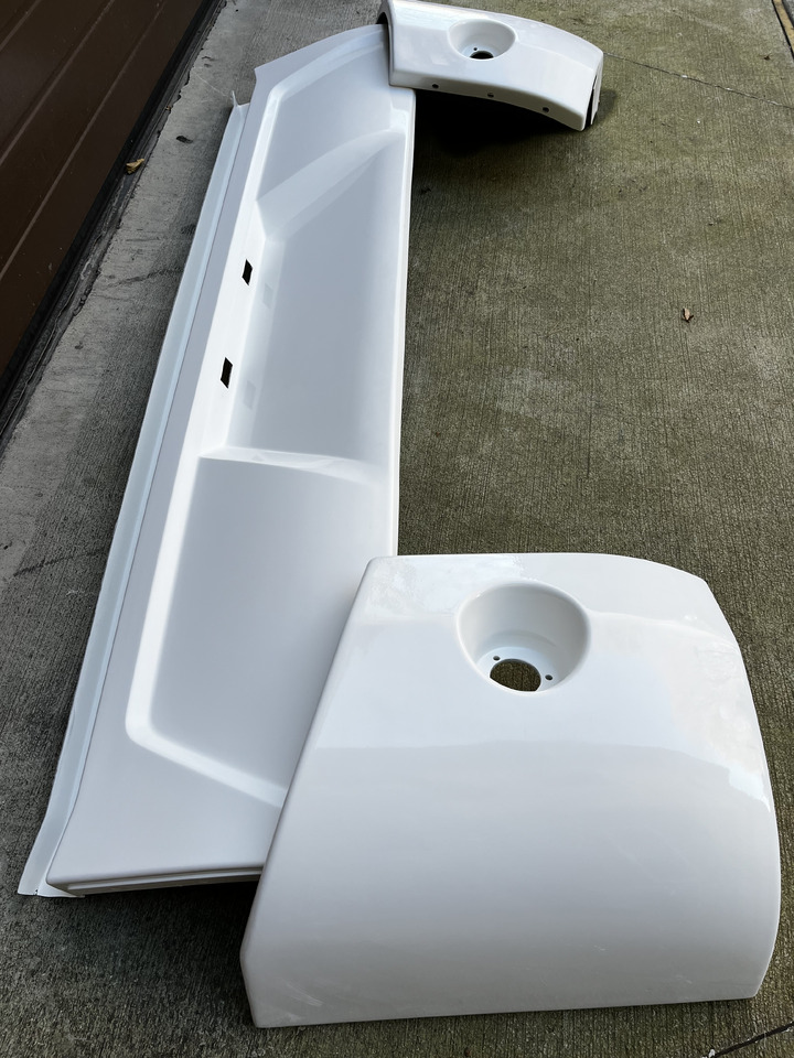 Zderzak tylny VOLVO 9500 9700 9900 VOLVO 9500 9700 9900 - Pare-chocs pour Autocar: photos 1 Zderzak tylny VOLVO 9500 9700 9900 VOLVO 9500 9700 9900 - Pare-chocs pour Autocar: photos 1