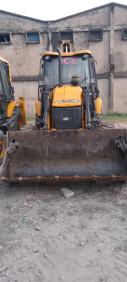 JCB 3DX backhoe loader - Tractopelle: photos 1 JCB 3DX backhoe loader - Tractopelle: photos 1