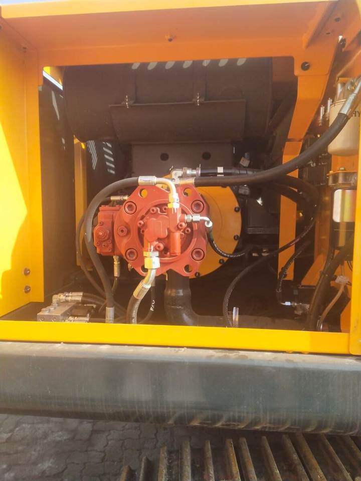 New Hyundai R210 tracked excavator - Pelle sur chenille: photos 2 New Hyundai R210 tracked excavator - Pelle sur chenille: photos 2