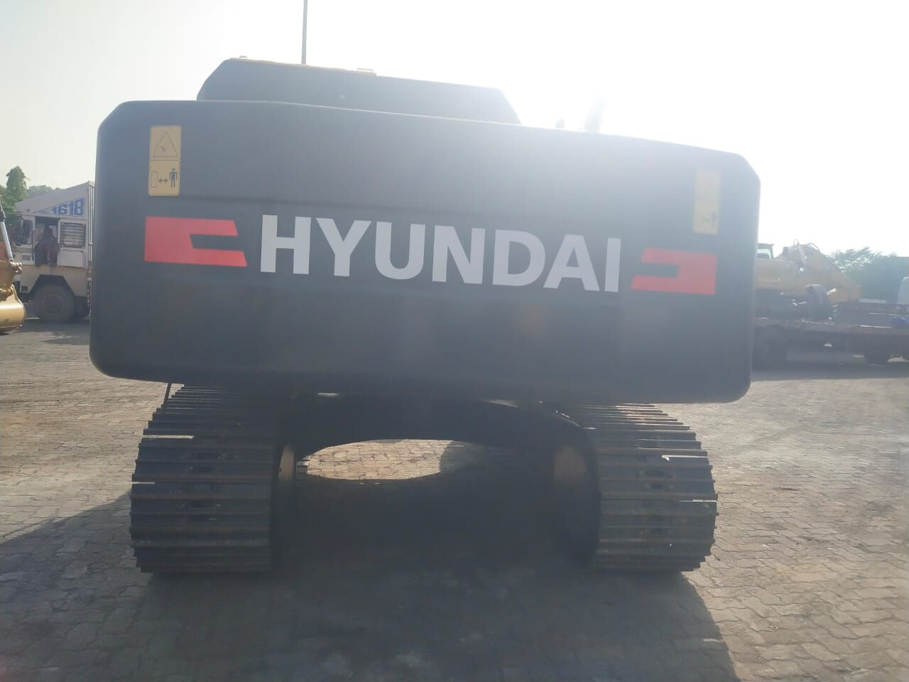 New Hyundai R210 tracked excavator - Pelle sur chenille: photos 5 New Hyundai R210 tracked excavator - Pelle sur chenille: photos 5