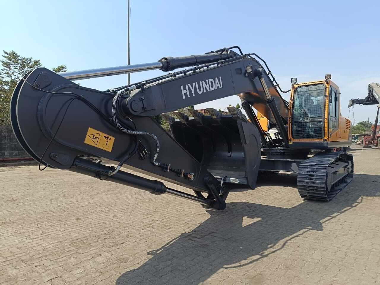 New Hyundai R340 tracked excavator - Pelle sur chenille: photos 3 New Hyundai R340 tracked excavator - Pelle sur chenille: photos 3