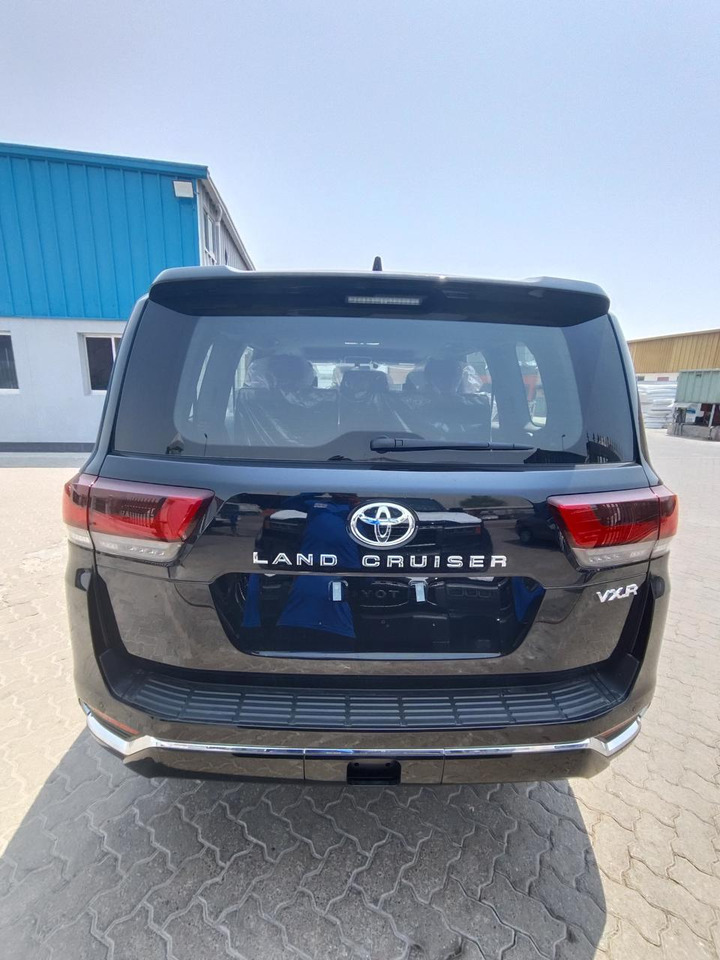 Toyota Land Cruiser VXR - Voiture: photos 3 Toyota Land Cruiser VXR - Voiture: photos 3