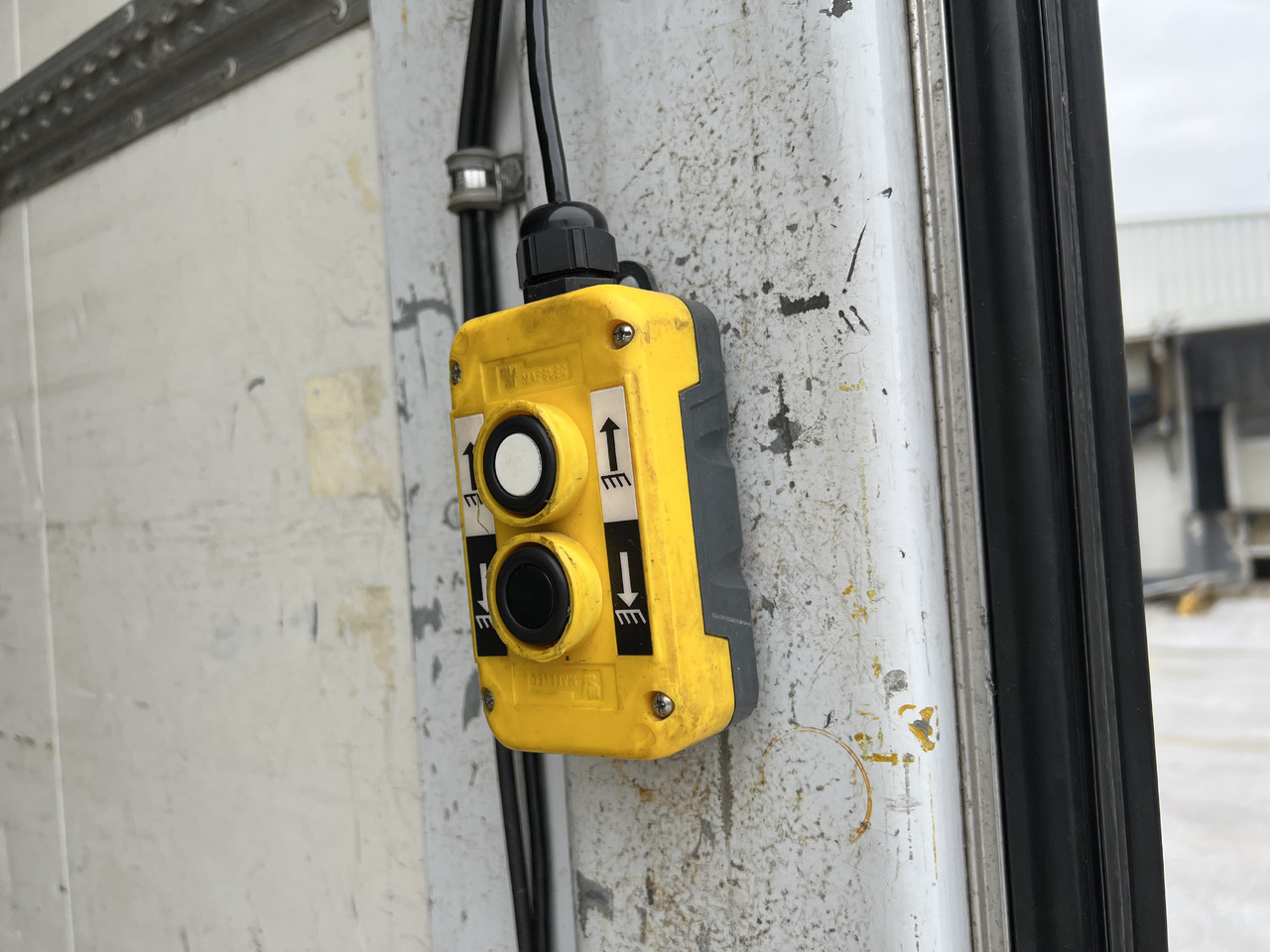 MERCEDES-BENZ ANTOS 18.30 L automatische Seitenladung | LBW | Klima | Tempomat en leasing occasion MERCEDES-BENZ ANTOS 18.30 L automatische Seitenladung | LBW | Klima | Tempomat: photos 16