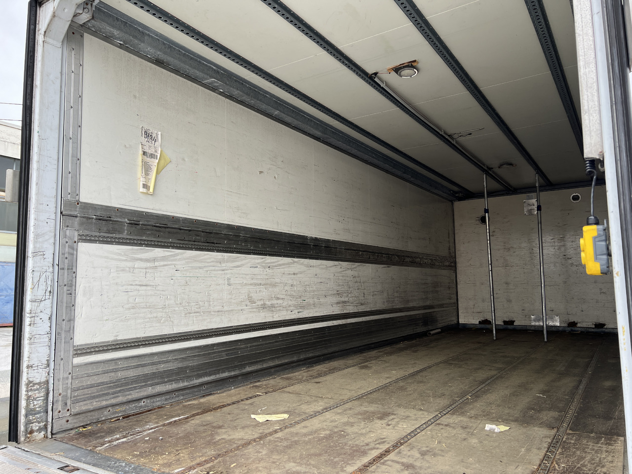 MERCEDES-BENZ ANTOS 18.30 L automatische Seitenladung | LBW | Klima | Tempomat en leasing occasion MERCEDES-BENZ ANTOS 18.30 L automatische Seitenladung | LBW | Klima | Tempomat: photos 15