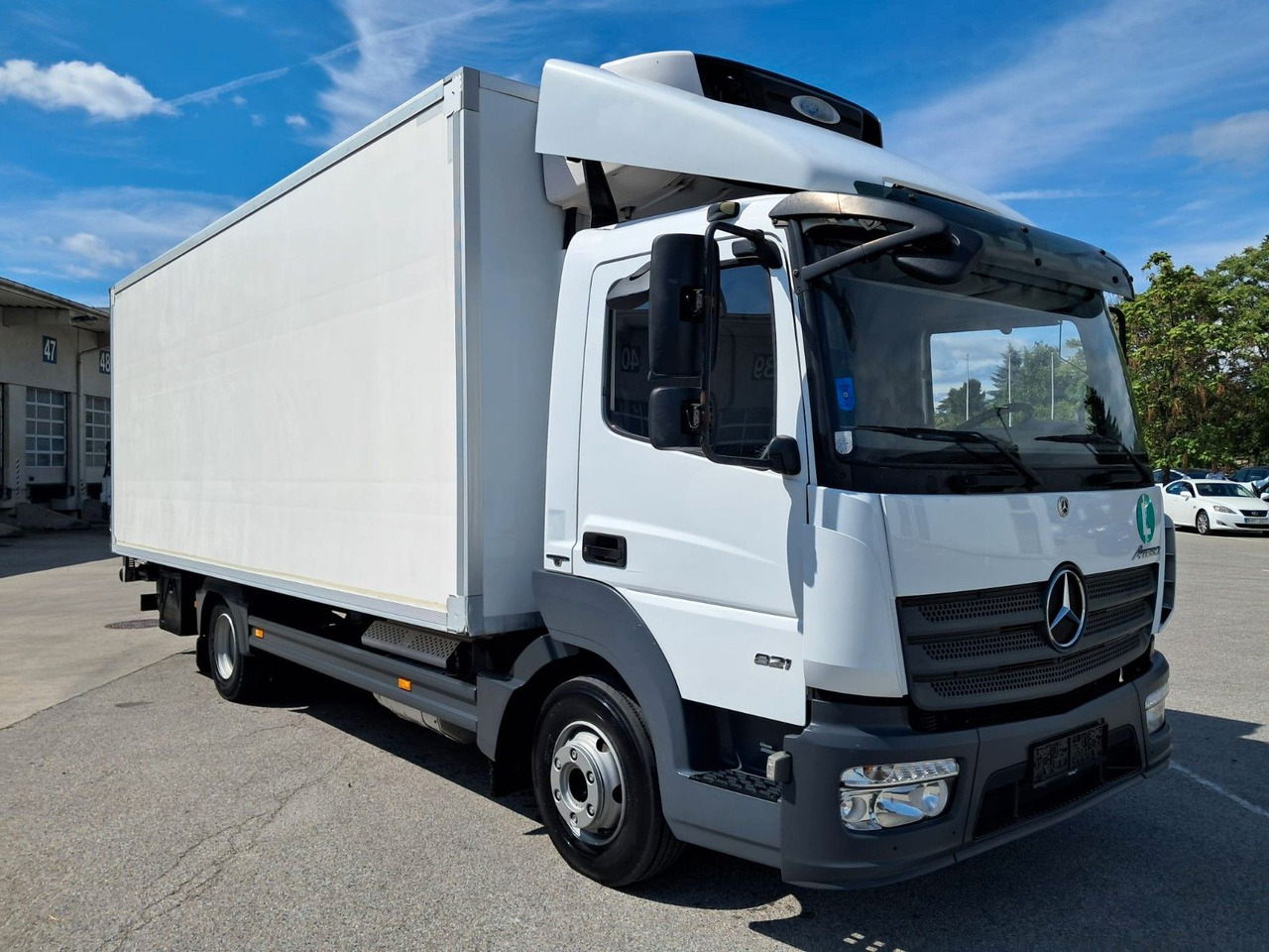 Mercedes-Benz Atego 8.21 Kühlkoffer LBW | Klima | Tempo | Dif - Camion frigorifique: photos 2 Mercedes-Benz Atego 8.21 Kühlkoffer LBW | Klima | Tempo | Dif - Camion frigorifique: photos 2