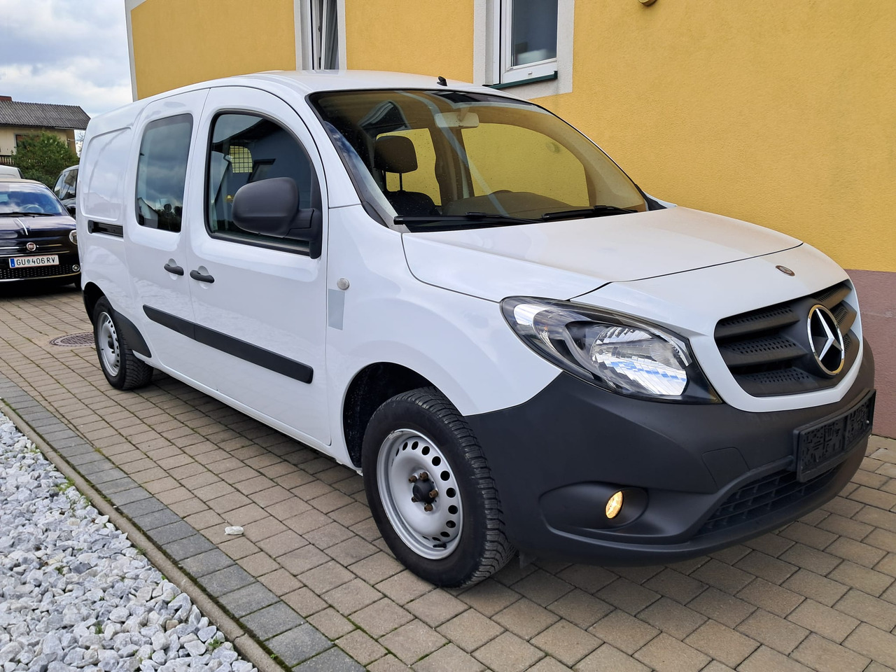 MERCEDES-BENZ Citan 109 CDI 5-Sitzer DKA | Schiebet. beids. | Klima | - Véhicule utilitaire, Utilitaire double cabine: photos 2 MERCEDES-BENZ Citan 109 CDI 5-Sitzer DKA | Schiebet. beids. | Klima | - Véhicule utilitaire, Utilitaire double cabine: photos 2