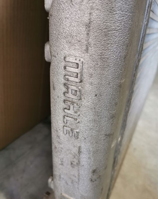 CHŁODNICA INTERCOOLER DAF XF 106 MAHLE 2125897 - Intercooler: photos 3 CHŁODNICA INTERCOOLER DAF XF 106 MAHLE 2125897 - Intercooler: photos 3