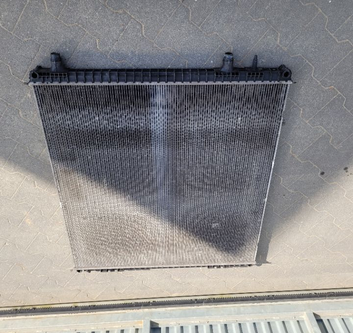 CHŁODNICA WODY MAN TGX E6 MODINE 7650997 98CM SZCZELNA - Radiateur pour Camion: photos 2 CHŁODNICA WODY MAN TGX E6 MODINE 7650997 98CM SZCZELNA - Radiateur pour Camion: photos 2