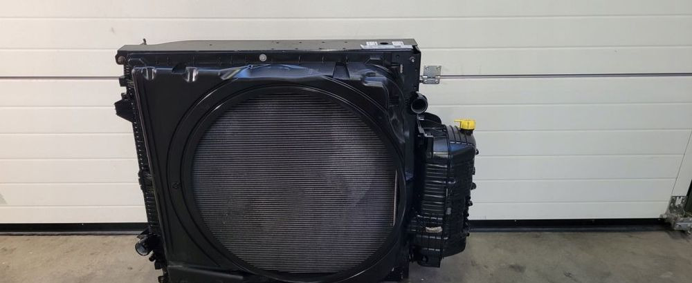 CHLODNICE MAN TGX E6 SZCZELNE ORYGINAŁ 90cm. - Radiateur pour Camion: photos 1 CHLODNICE MAN TGX E6 SZCZELNE ORYGINAŁ 90cm. - Radiateur pour Camion: photos 1