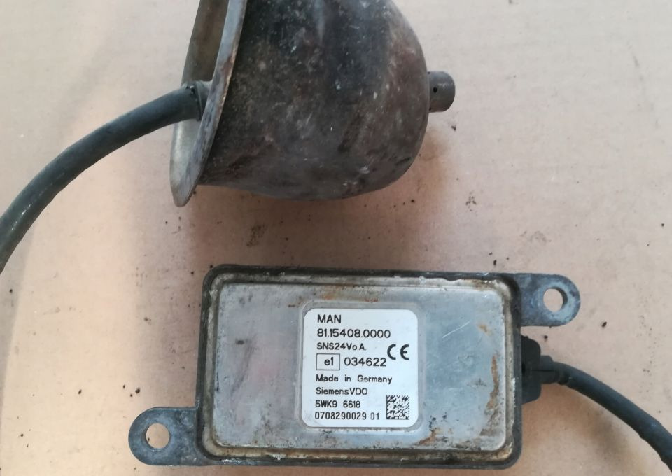 CZUJNIK NOX 81,15408,0000 - Capteur pour Camion: photos 1 CZUJNIK NOX 81,15408,0000 - Capteur pour Camion: photos 1