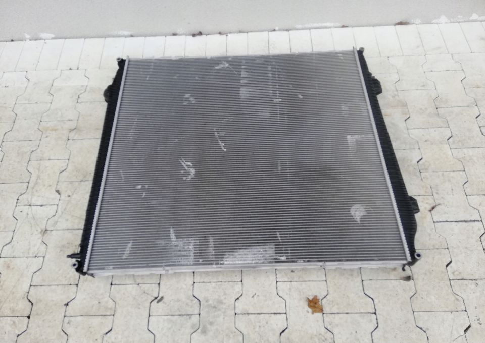 Chłodnica wody MAN TGX EURO6 Mahle - Radiateur pour Camion: photos 2 Chłodnica wody MAN TGX EURO6 Mahle - Radiateur pour Camion: photos 2