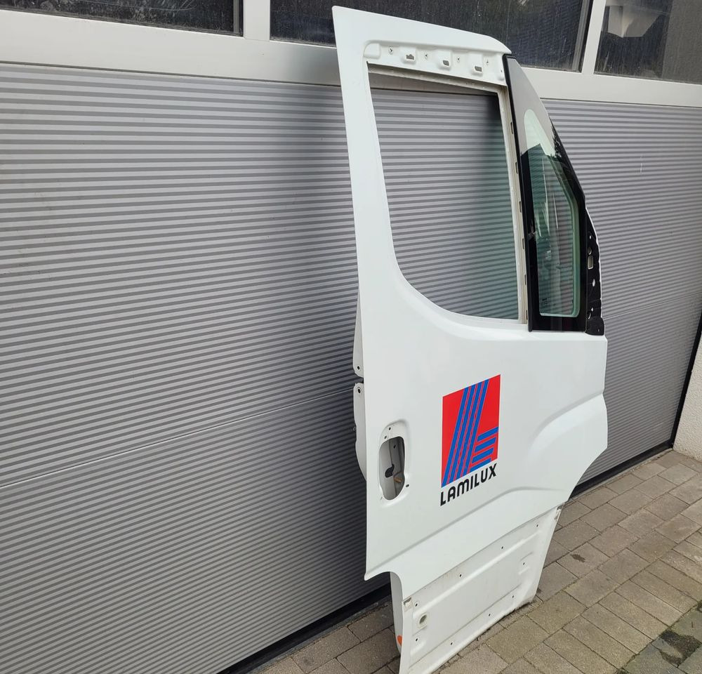 DRZWI IVECO DAILY NM RH. LUB LH. CANA ZA SZT. CHWALIM116 - Portière et pièces pour Véhicule utilitaire: photos 2 DRZWI IVECO DAILY NM RH. LUB LH. CANA ZA SZT. CHWALIM116 - Portière et pièces pour Véhicule utilitaire: photos 2