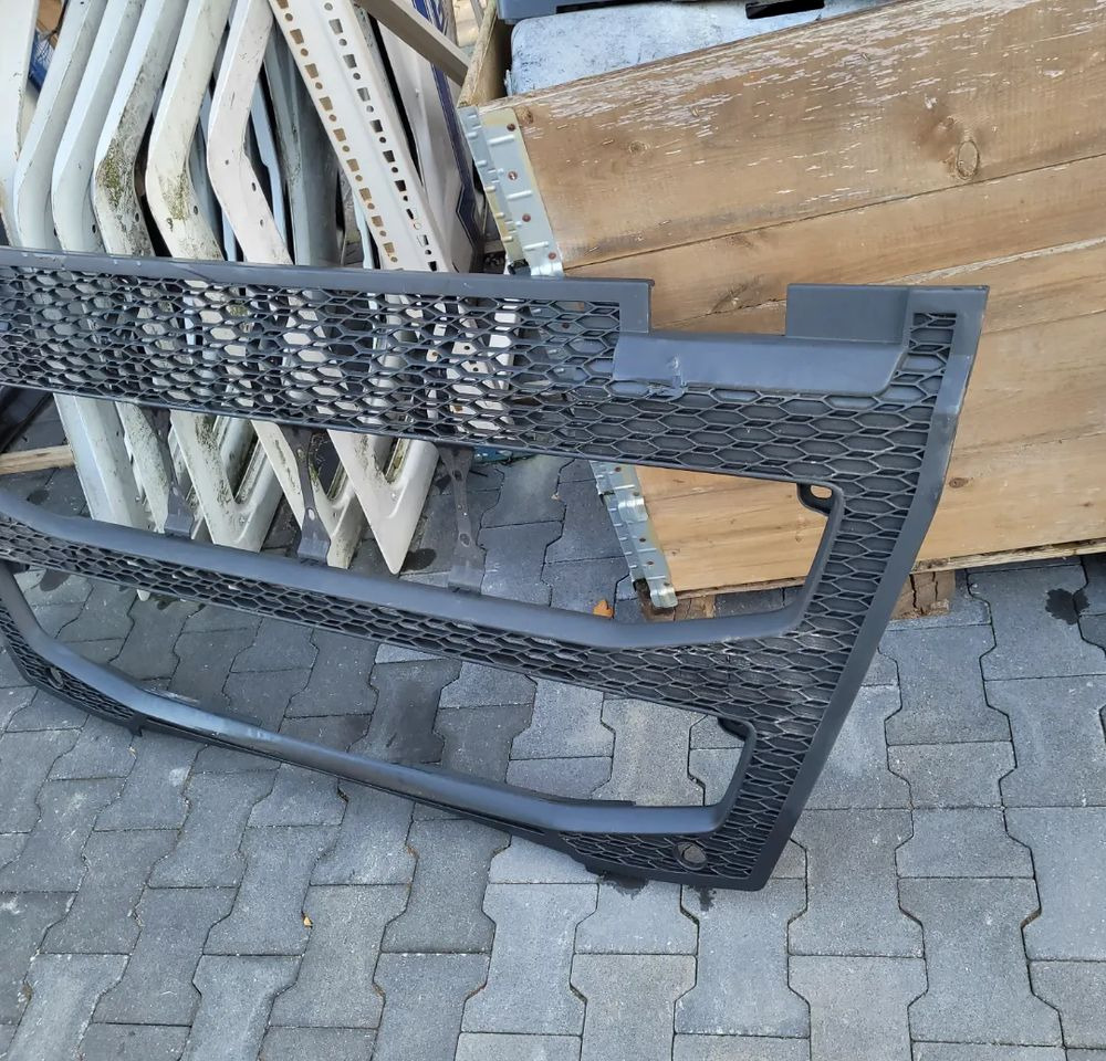 GRILL VOLVO FH4 ORYGINAŁ - Calandre pour Camion: photos 2 GRILL VOLVO FH4 ORYGINAŁ - Calandre pour Camion: photos 2