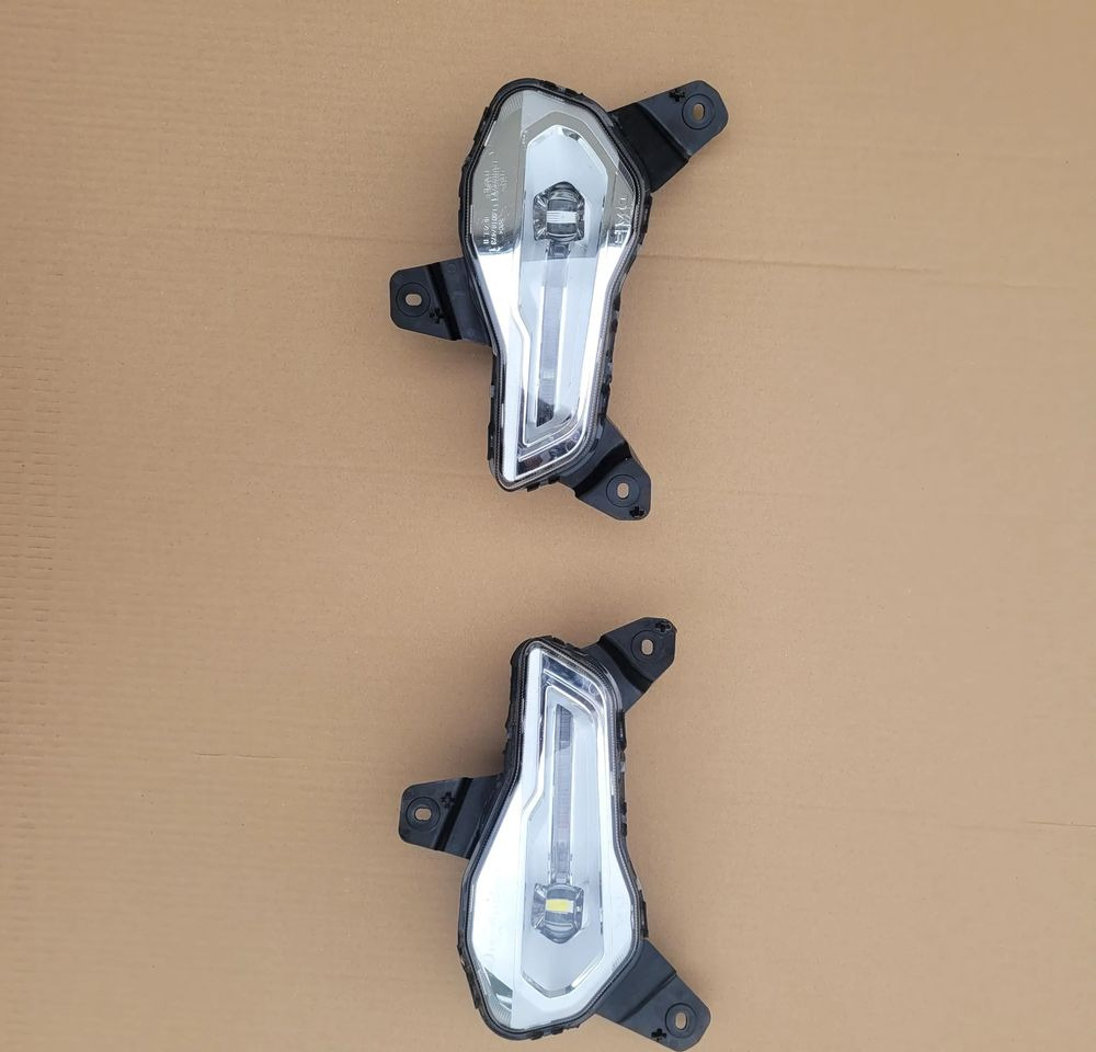 HALOGENY DAF XG XD ORYGINAŁ LED CHWALIM116 - Carrosserie et extérieur pour Camion: photos 1 HALOGENY DAF XG XD ORYGINAŁ LED CHWALIM116 - Carrosserie et extérieur pour Camion: photos 1