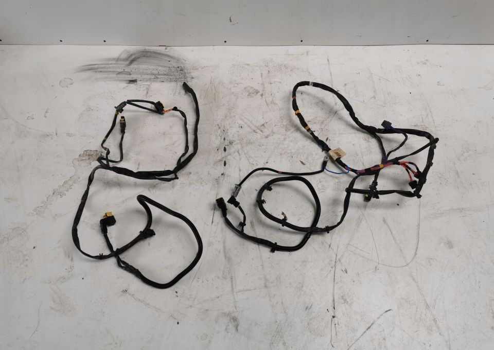 INSTALACJA ZDERZAKA VOLVO FL EURO 6 - Câble/ Fil pour Camion: photos 1 INSTALACJA ZDERZAKA VOLVO FL EURO 6 - Câble/ Fil pour Camion: photos 1