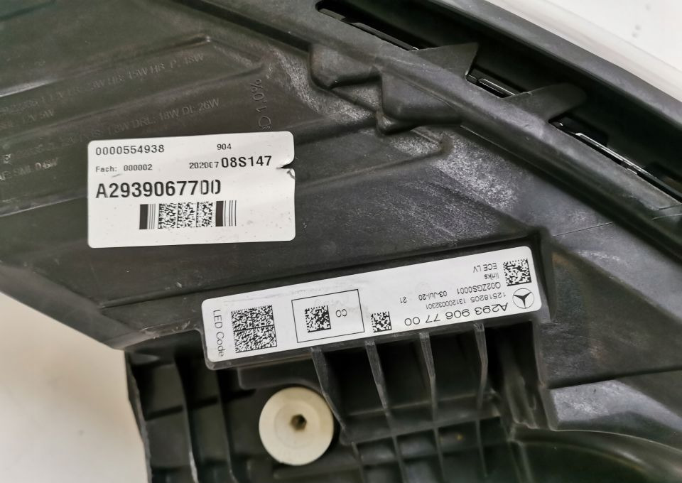 LAMPA MERCEDES EQC A 2939067700 ORYGINAŁ - Feu avant: photos 3 LAMPA MERCEDES EQC A 2939067700 ORYGINAŁ - Feu avant: photos 3