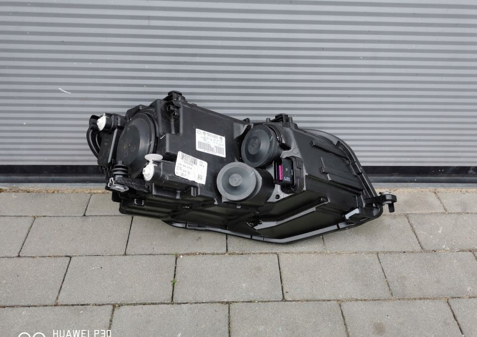 LAMPA PRZÓD VW CEDDY LEWA 2K1.9.I - Feu avant: photos 3 LAMPA PRZÓD VW CEDDY LEWA 2K1.9.I - Feu avant: photos 3