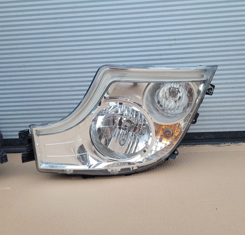 LAMPA RH/LH MERCRDES ACTROS MP5 ORYGINAŁ A9618205139,A9618205039 CHWALIM116 - Lumière/ Éclairage pour Camion: photos 2 LAMPA RH/LH MERCRDES ACTROS MP5 ORYGINAŁ A9618205139,A9618205039 CHWALIM116 - Lumière/ Éclairage pour Camion: photos 2