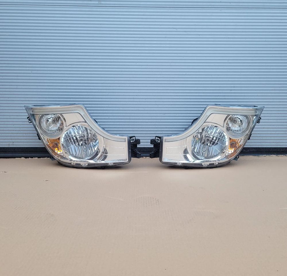 LAMPA RH/LH MERCRDES ACTROS MP5 ORYGINAŁ A9618205139,A9618205039 CHWALIM116 - Lumière/ Éclairage pour Camion: photos 1 LAMPA RH/LH MERCRDES ACTROS MP5 ORYGINAŁ A9618205139,A9618205039 CHWALIM116 - Lumière/ Éclairage pour Camion: photos 1
