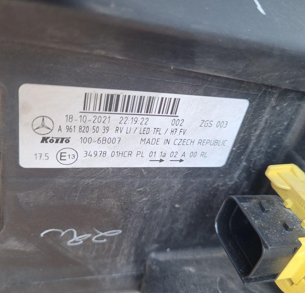 LAMPA RH/LH MERCRDES ACTROS MP5 ORYGINAŁ A9618205139,A9618205039 CHWALIM116 - Lumière/ Éclairage pour Camion: photos 5 LAMPA RH/LH MERCRDES ACTROS MP5 ORYGINAŁ A9618205139,A9618205039 CHWALIM116 - Lumière/ Éclairage pour Camion: photos 5