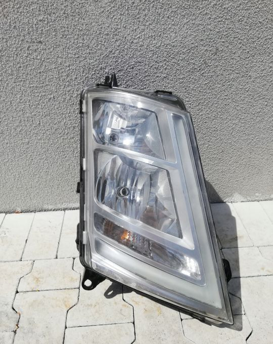 LAMPA VOLVO FH4 FH 4 FM RH ORYGINAŁ - Feu avant pour Camion: photos 1 LAMPA VOLVO FH4 FH 4 FM RH ORYGINAŁ - Feu avant pour Camion: photos 1