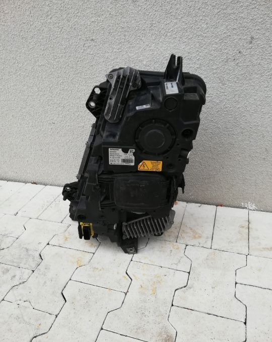 LAMPA XENON VOLVO FH4 FH 4 FM RH ORYGINAŁ - Feu avant pour Camion: photos 3 LAMPA XENON VOLVO FH4 FH 4 FM RH ORYGINAŁ - Feu avant pour Camion: photos 3