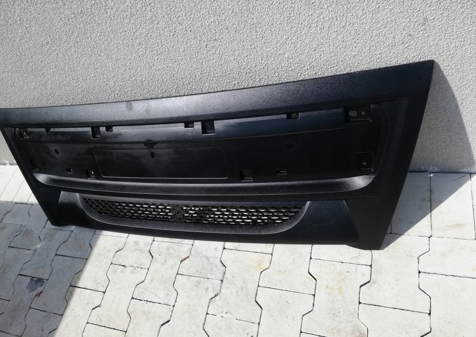 MASKA GRILL ATRAPA DAF LF NOWY ORYGINAŁ EURO6 - Capot pour Camion: photos 3 MASKA GRILL ATRAPA DAF LF NOWY ORYGINAŁ EURO6 - Capot pour Camion: photos 3