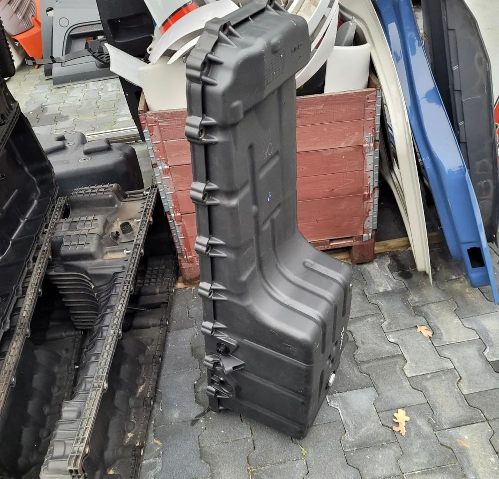 MISKA OLEJOWA RENAULT RANGE T 13 DXI 13 - Carter d'huile pour Camion: photos 3 MISKA OLEJOWA RENAULT RANGE T 13 DXI 13 - Carter d'huile pour Camion: photos 3