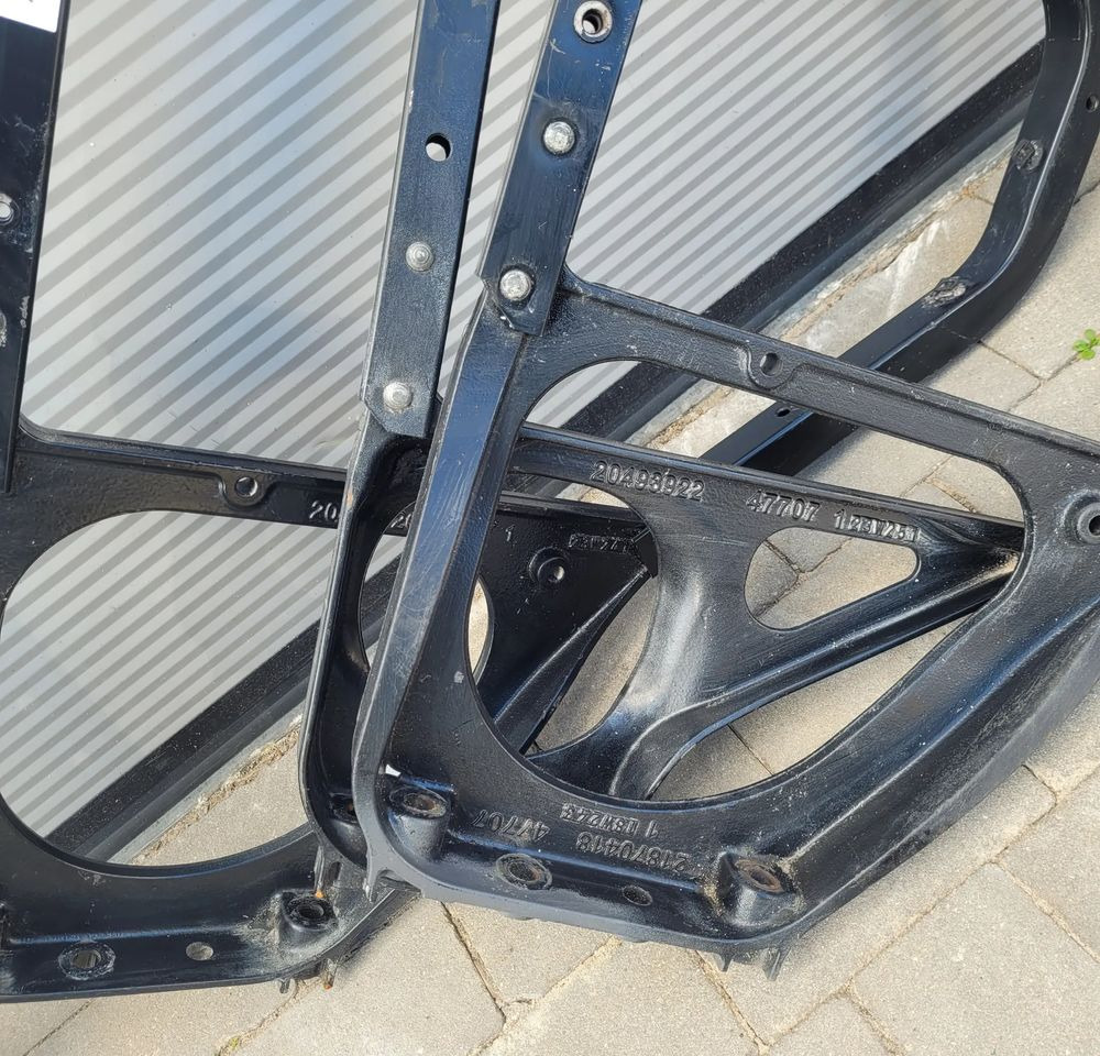 MOCOWANIE WSPORNIK VOLVO FH4 FH5 ORYGINAŁ 21964648 CHWALIM116 - Carrosserie et extérieur pour Camion: photos 2 MOCOWANIE WSPORNIK VOLVO FH4 FH5 ORYGINAŁ 21964648 CHWALIM116 - Carrosserie et extérieur pour Camion: photos 2