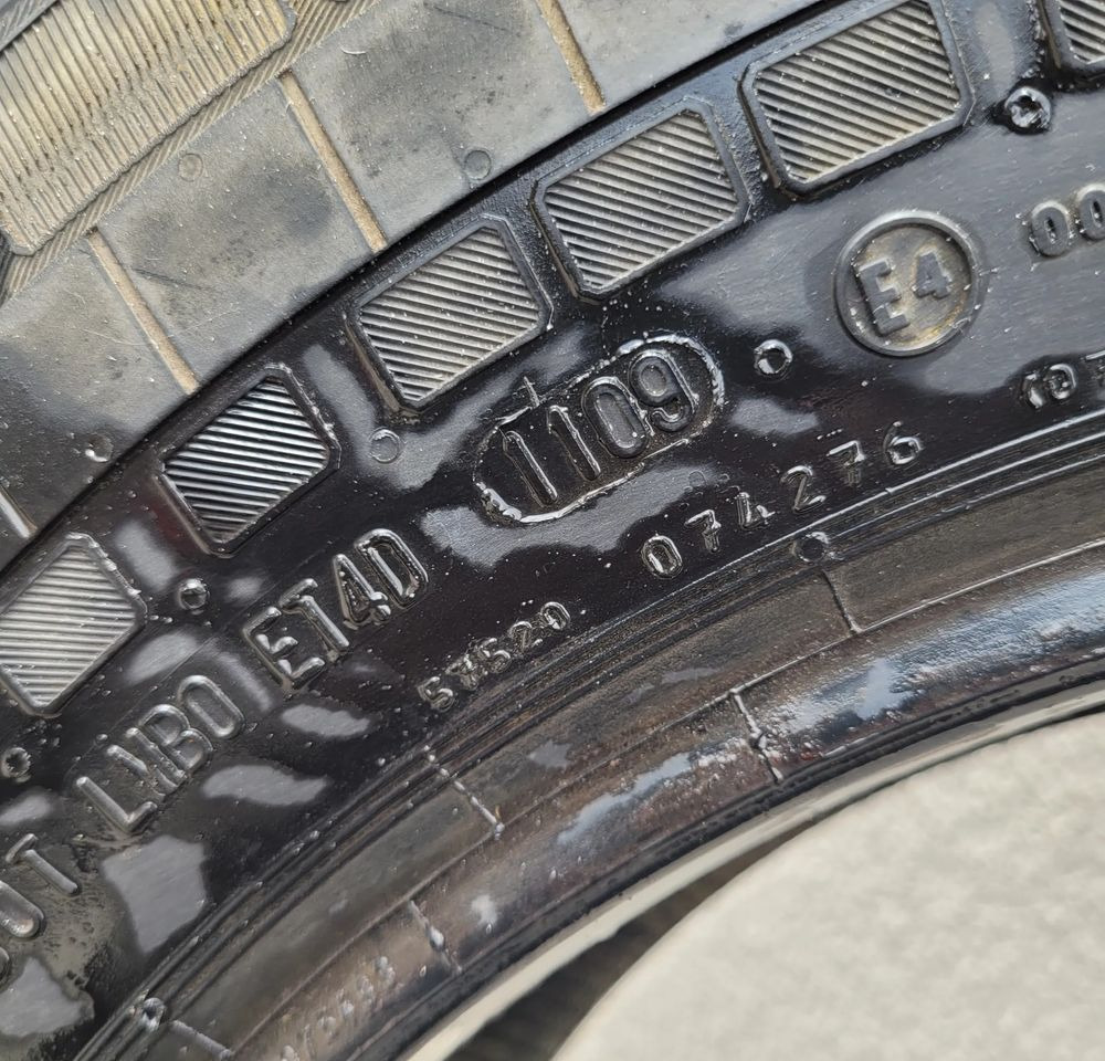 OPONA 235/65R16C CONTINENTAL SPRINTER CRAFTER - Pneus et jantes pour Camion: photos 4 OPONA 235/65R16C CONTINENTAL SPRINTER CRAFTER - Pneus et jantes pour Camion: photos 4
