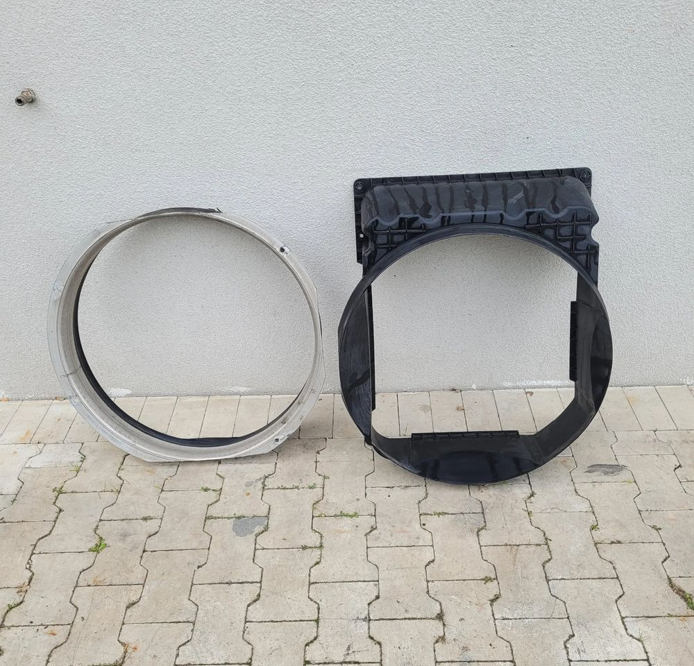 PIERŚCIEŃ OBUDOWA CHŁODNICY VOLVO FL 22106351 21596305 - Système de refroidissement pour Camion: photos 1 PIERŚCIEŃ OBUDOWA CHŁODNICY VOLVO FL 22106351 21596305 - Système de refroidissement pour Camion: photos 1