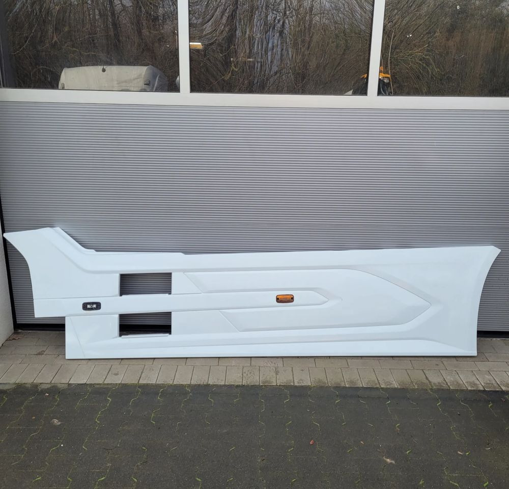 ZABUDOWA MIEDZYOSIOWA DAF XG ORYGINAŁ LH NIE MALOWANY - Carrosserie et extérieur pour Camion: photos 1 ZABUDOWA MIEDZYOSIOWA DAF XG ORYGINAŁ LH NIE MALOWANY - Carrosserie et extérieur pour Camion: photos 1