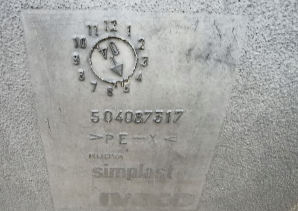 ZBIORNIK PALIWA IVECO EUROCARGO 504087317 - Réservoir de carburant pour Camion: photos 3 ZBIORNIK PALIWA IVECO EUROCARGO 504087317 - Réservoir de carburant pour Camion: photos 3