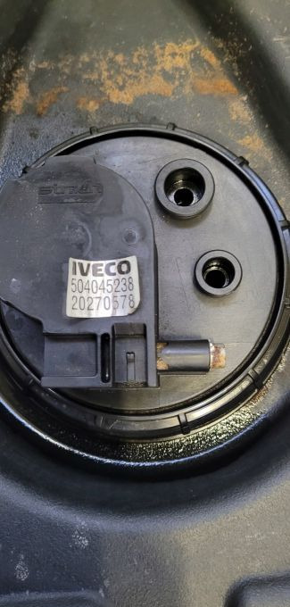 ZBIORNIK PALIWA IVECO EUROCARGO E6 58001480842 - Réservoir de carburant pour Camion: photos 3 ZBIORNIK PALIWA IVECO EUROCARGO E6 58001480842 - Réservoir de carburant pour Camion: photos 3