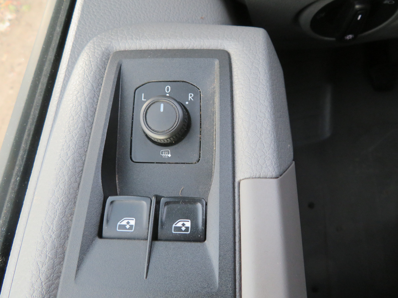 Fourgon utilitaire, Utilitaire double cabine : photos 16 Fourgon utilitaire, Utilitaire double cabine : photos 16