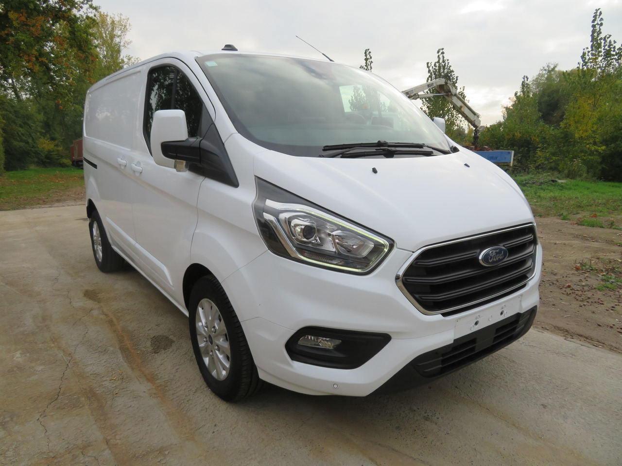 Ford Transit Custom 2.0tdci - Fourgonnette: photos 1 Ford Transit Custom 2.0tdci - Fourgonnette: photos 1