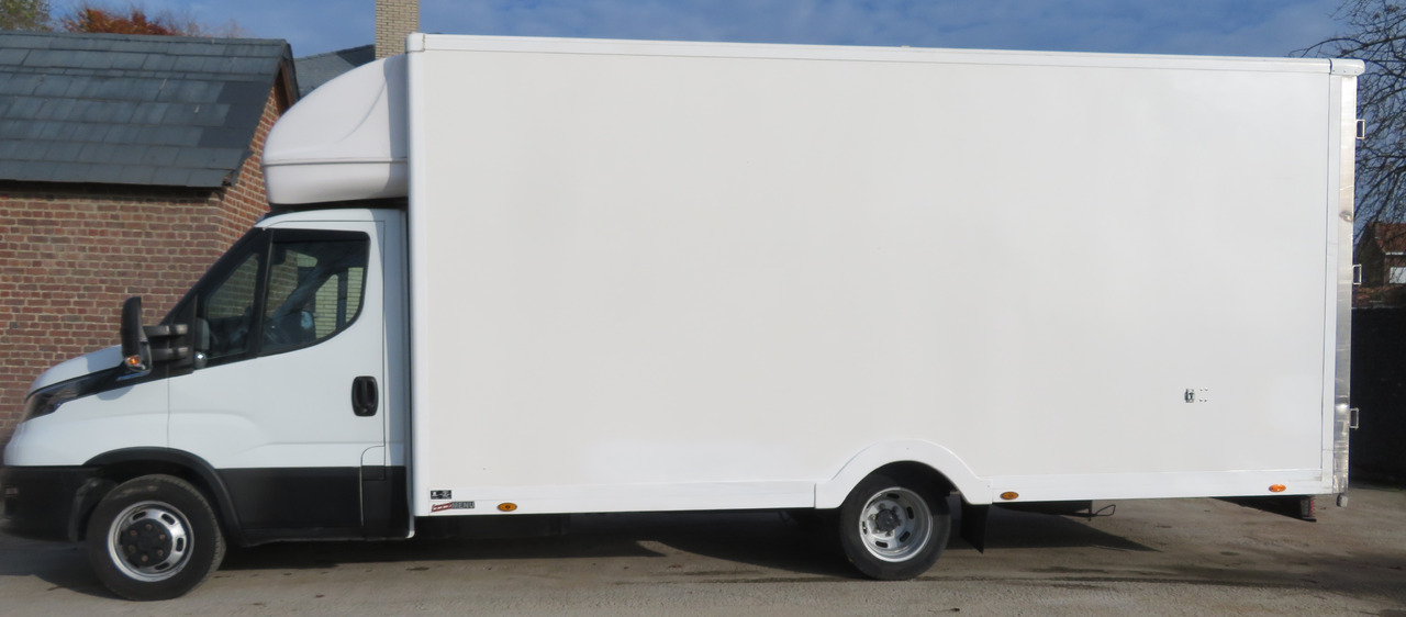 Iveco Daily 35C14 - Fourgon grand volume: photos 5 Iveco Daily 35C14 - Fourgon grand volume: photos 5