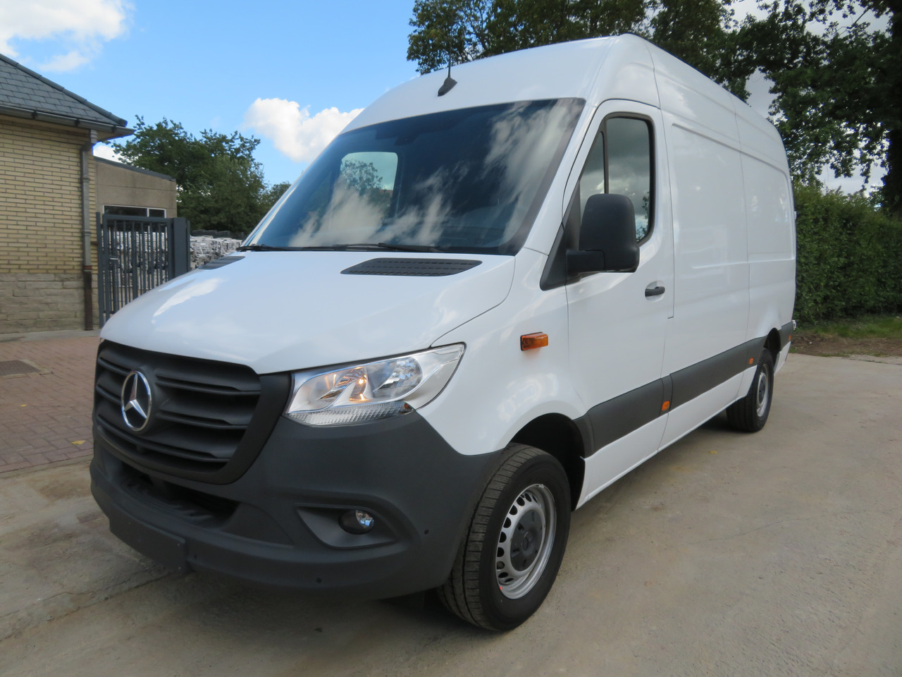 Mercedes-Benz Sprinter 317cdi - A2H2 - Fourgon utilitaire: photos 3 Mercedes-Benz Sprinter 317cdi - A2H2 - Fourgon utilitaire: photos 3
