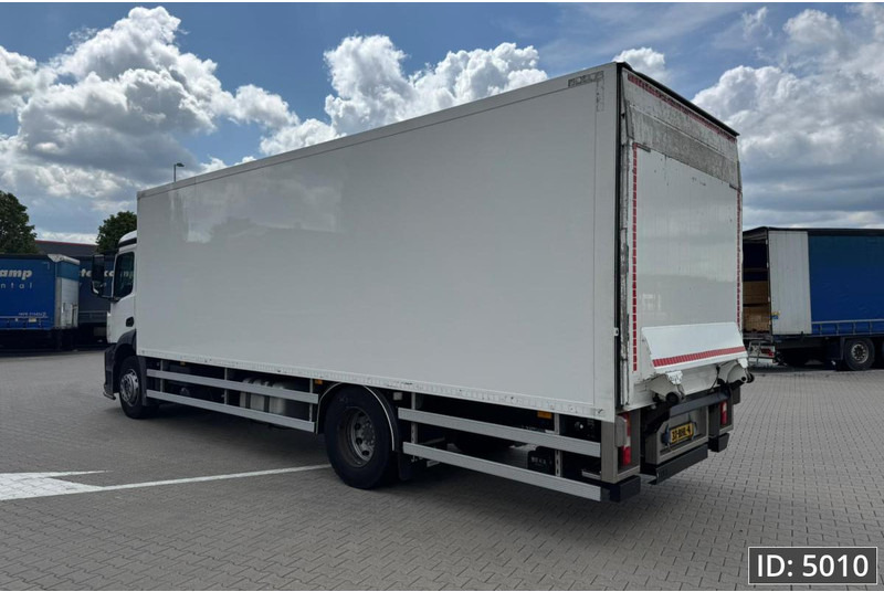 Mercedes-Benz Antos 1824 Day Cab, Euro 6, / Cargolift 2500KG - Camion fourgon: photos 2 Mercedes-Benz Antos 1824 Day Cab, Euro 6, / Cargolift 2500KG - Camion fourgon: photos 2